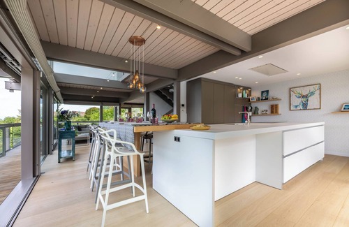 Veyrier-du-Lac Villa | Luxurious Villa with Stunning Lake and Mountain Views, Pool – 4 Bedrooms