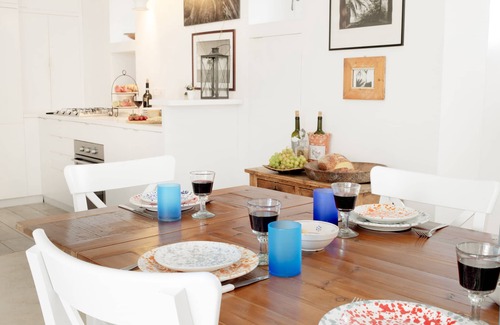 Martina Franca House | Luxurious Villa, Large Pool + Garden. Great Location.