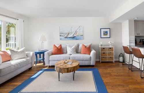Isle of Palms Condo | Luxurious Villa with Ocean Views and Community Pool