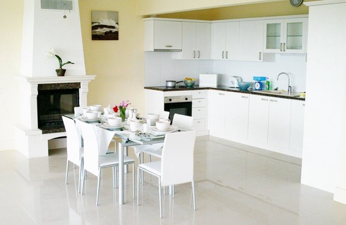 Varna Villa | luxurious villa with sea views, private pool and Sleeps 8