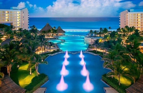 Zona Hotelera Condo | Luxurious Westin Lagunamar. Ocean View. Available Christmas 12/21- 12/28/2025