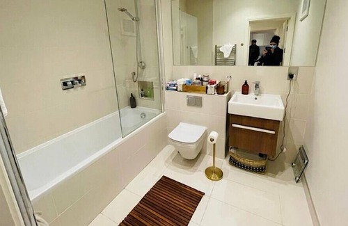 Syon Apartment | Luxury 1 bedroom apartment