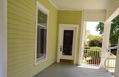 Winder Apartment | LUXURY 1 BEDROOM SUITE w/ LARGE PRIVATE BATHROOM rm. 6