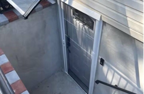 North Valley Stream House | Luxury 1 bedroom house with AC WiFi private entrance in a wonderful neighborhood