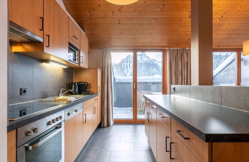 Buerserberg Apartment | Luxury 10-person apartment in the holiday park Landal Brandnertal