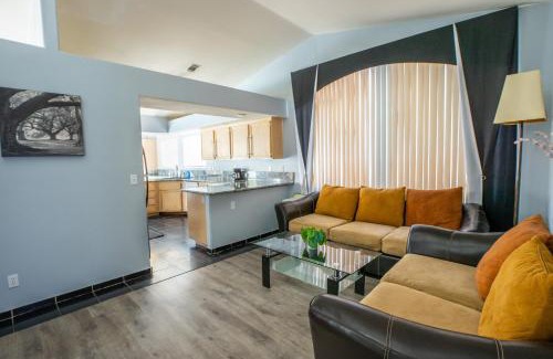 North Las Vegas House | Luxury 1900 SQ FT House Huge 46 FT Pool & Hot SPA