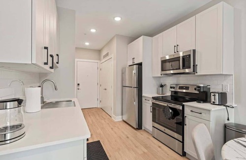 Northern Liberties Apartment | Luxury 1BD | 2 Beds | Northern Liberties