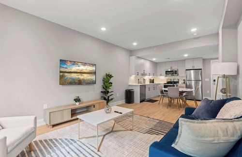 Northern Liberties Apartment | Luxury 1BD | 3 Beds | Northern Liberties