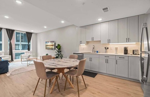 Northern Liberties Apartment | Luxury 1BD | 3 Beds | Northern Liberties
