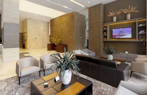 Los Naranjos Apartment | Luxury 1BD Apartment. Close to all!