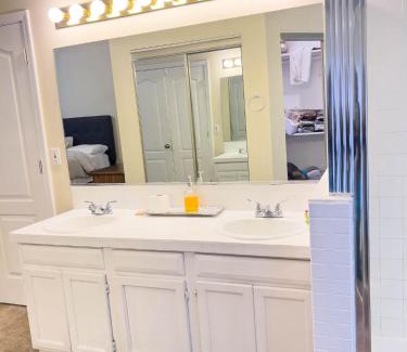 Church Street House | Luxury 1Bdr/1Bath shared space in Atlanta Prime Area