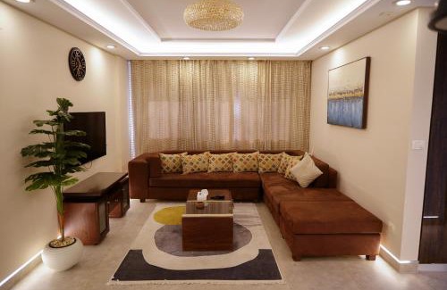 Heliopolis Apartment | Luxury 1BR Near the Airport