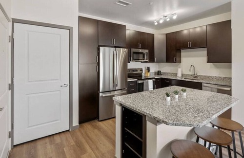 Broomfield Apartment | Luxury 1BR Near UCHealth