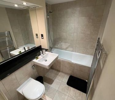Bedford Apartment | Luxury 2 bed apartment in the heart of Bedford - Free Parking & Free WIFI