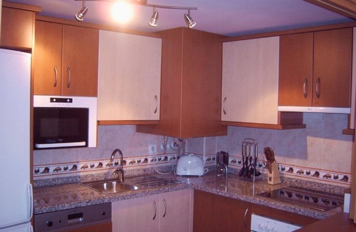 Torrequebrada Apartment | Luxury 2 Bedroom 2 Bath, 50m Beach Benalmadena Costa Sat TV & FREE WIFI