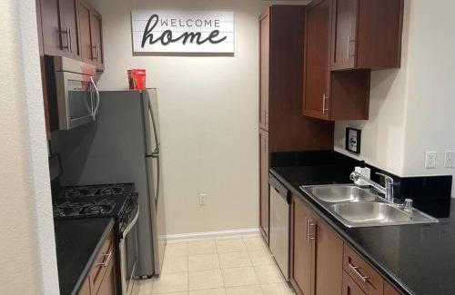Little Tokyo Apartment | Luxury 2 bedroom apartment in downtown LA!