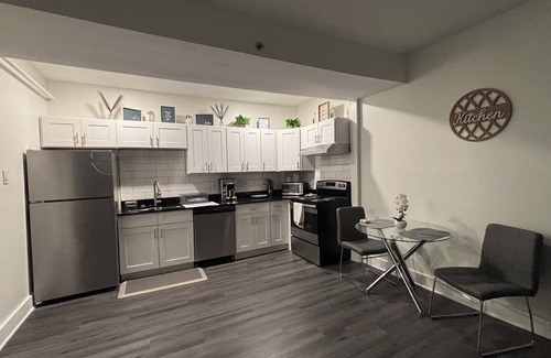 Midtown Apartment | Luxury 2 bedroom apartment