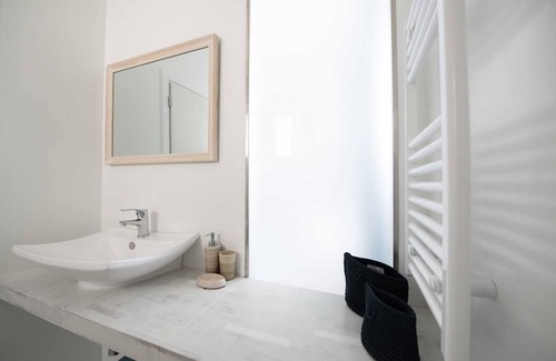 Kanalia Apartment | Luxury 2-Bedroom Apartment with Private Pool, wide Veranda and Sea View (3B)