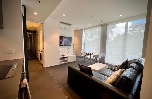 Walkerville Apartment | Luxury 2 Bedroom Suite near Adelaide with a car park
