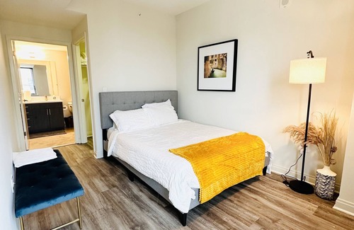 Downtown Apartment | Luxury 2 Bedroom Downtown Silver Spring!