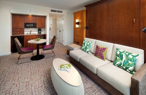 Lihue Condo | Luxury 2-Bedroom Villa at Marriott's Kauai Oceanfront Beach Resort