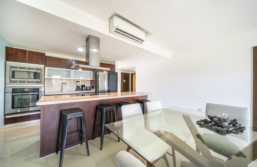 Luis Donaldo Colosio Condo | Luxury 2 BR Condo Jacuzzi & Pool - Mareazul