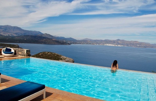 Istron Apartment | Luxury 2 person open plan apartment, private infinity pool, spectacular views