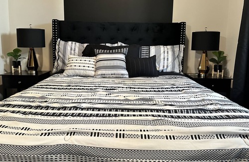 Lindbergh Apartment | Luxury 2br Condo in Heart of Atlanta