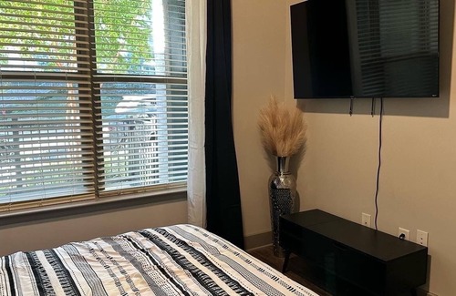 Lindbergh Apartment | Luxury 2br Condo in Heart of Atlanta