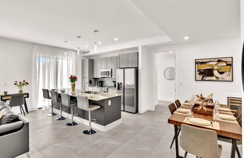Harbordale Apartment | Luxury 3 bds APT Brand new, Perfectly located #202