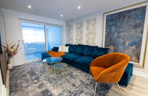 Trafford House | Luxury 3 Bed House Manchester Old Trafford