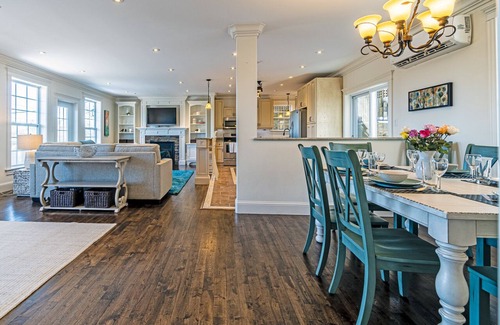 Halifax House | Luxury 3-Bedroom Furnished Home. View of NW Arm Min. 28 nights.