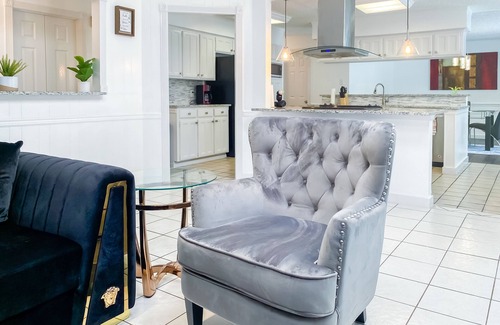 Colleyville House | luxury 3 bedroom house in very safe neighborhood