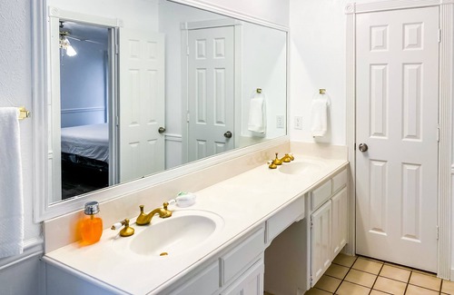 Colleyville House | luxury 3 bedroom house in very safe neighborhood