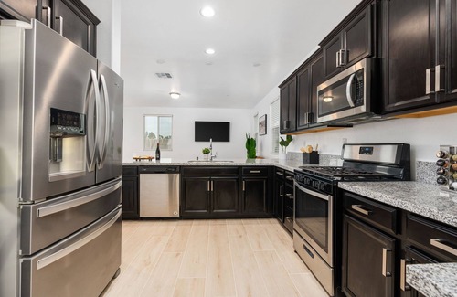 Fresno House | Luxury 3 bedroom House/Designer