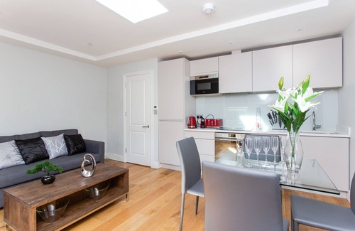Angel Apartment | Luxury 3 bedroom New Apartment