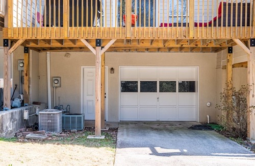 Hoover House | Luxury 3-bedroom townhome in delightful Vestavia Hills