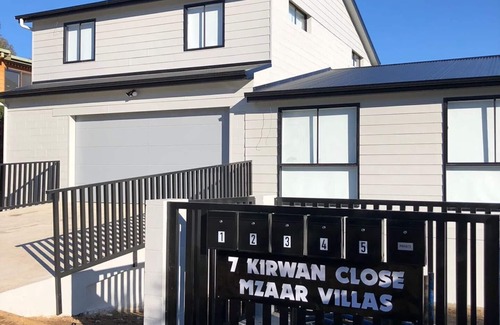 Jindabyne Villa | Luxury 3 bedroom Villa in the heart of Jindabyne - Unit 4