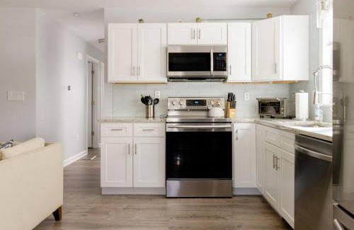 Wanskuck Apartment | Luxury 3BD Condo in the heart of Providence