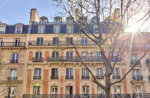 Chaillot Apartment | Luxury 3BDR Tower Eiffel View