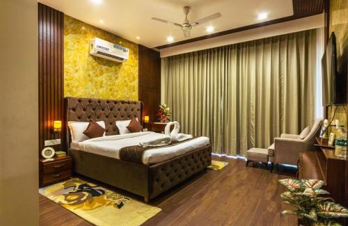 Mohali Apartment | Luxury 3BHK Appartment With Fully equipped Kitchen and Balcony