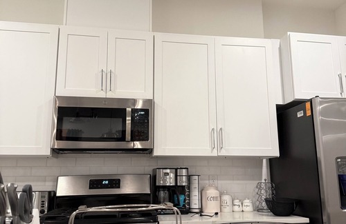 Northside House | Luxury 3BR for Families, Nurses & Groups