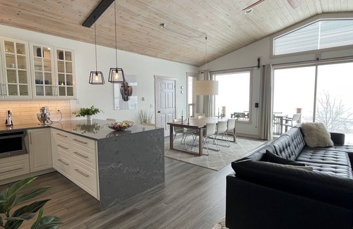 Emigrant Villa | Luxury 4 bed/3 bath villa, 30 min to Yellowstone Park