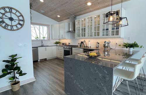 Emigrant Villa | Luxury 4 bed/3 bath villa, 30 min to Yellowstone Park