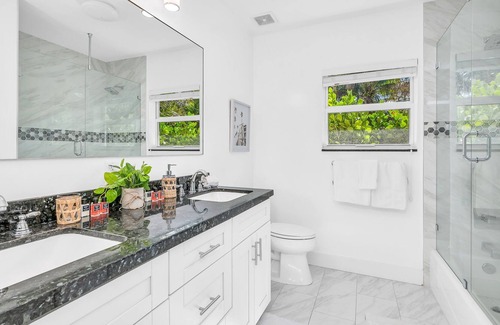 Bel Air House | Luxury 4 Bed, 3.5 Bath Designer Pool Home. Pets Welcome!