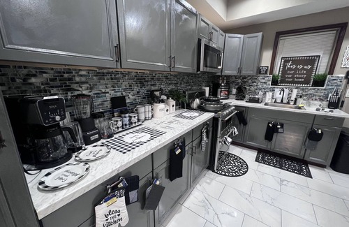 Girard Estates Apartment | Luxury 4 Bedroom Apartment in Philadelphia