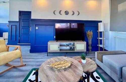 Galata Apartment | Luxury 4 BR with Seaview, Private Terrace & Jacuzzi