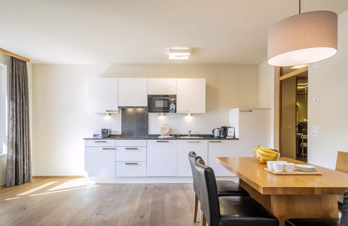 Valbella Apartment | Luxury 4-person apartment - Extra accessible in the holiday park Landal Alpine Lodge Lenzerheide
