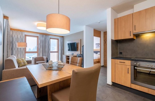 Buerserberg Apartment | Luxury 4-person apartment in the holiday park Landal Brandnertal