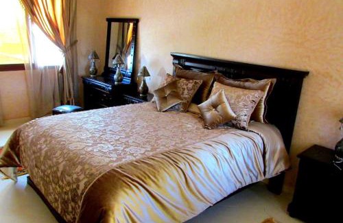 Harbil Villa | Luxury 4 Suite Villa with Pool & 2 Large Lounges